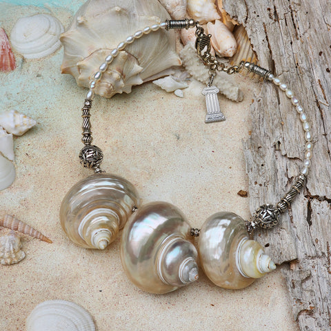 Florida Springs / Designer  Mermade Jewelry Large Ocean Shell Necklace Shell Mother Of Pearl Stone Necklace Boho Seashell Necklace