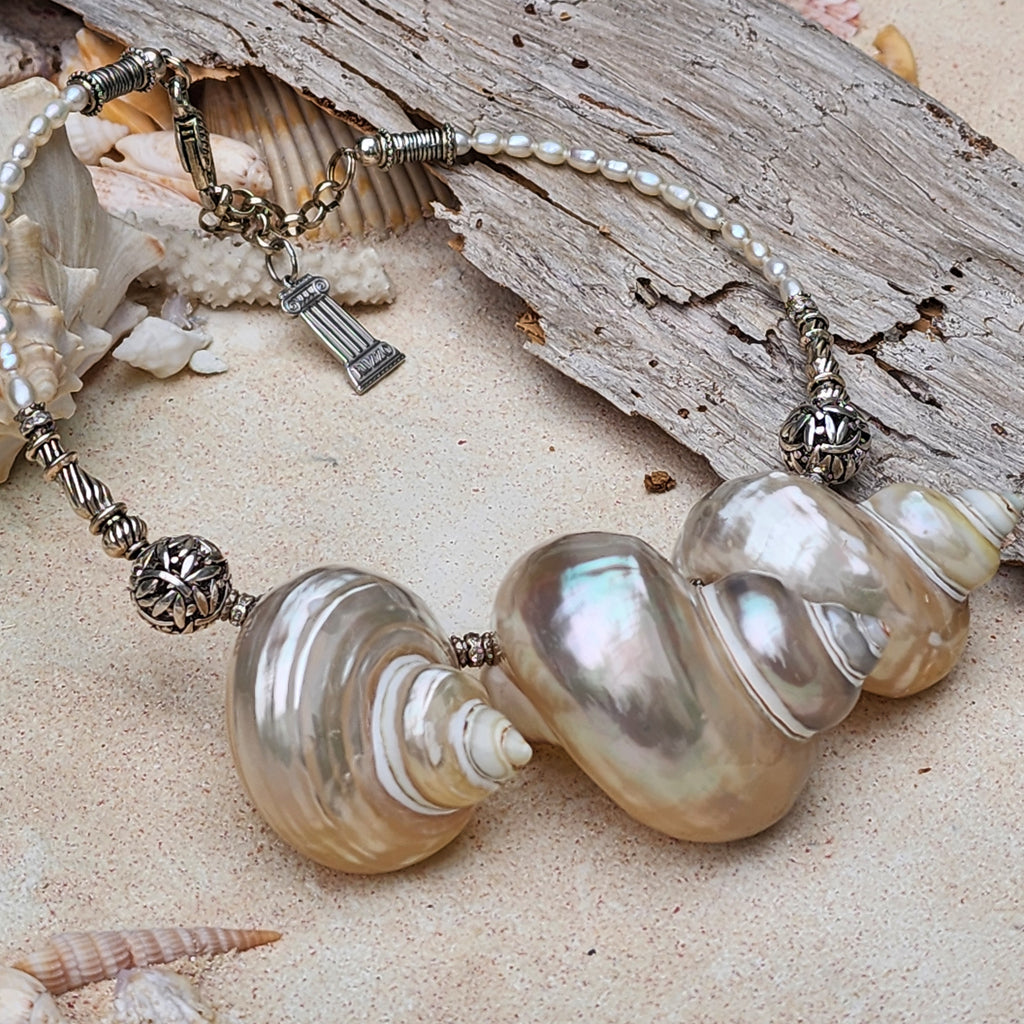 Florida Springs / Designer  Mermade Jewelry Large Ocean Shell Necklace Shell Mother Of Pearl Stone Necklace Boho Seashell Necklace