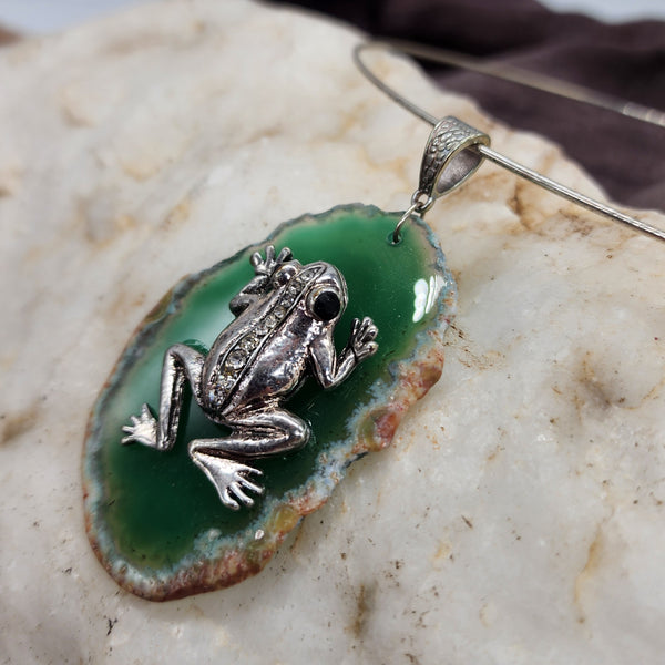 Everglades / Artisan Boho Necklace Designer Jewelry Silver Frog Pendant Natural Green Agate Stone Unique Necklace Gift For Lady