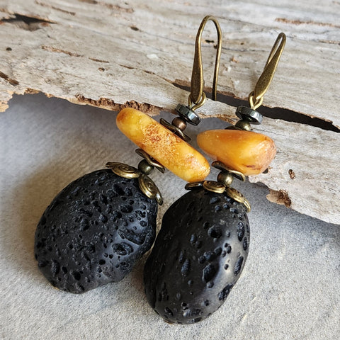 Endurance / Designer Jewelry Raw Amber Stone Earrings Hypoallergenic Jewelry Earrings with Natural Amber Gift for Momen