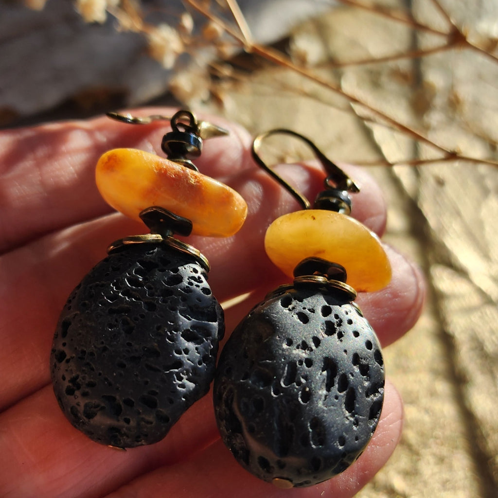Endurance / Designer Jewelry Raw Amber Stone Earrings Hypoallergenic Jewelry Earrings with Natural Amber Gift for Momen