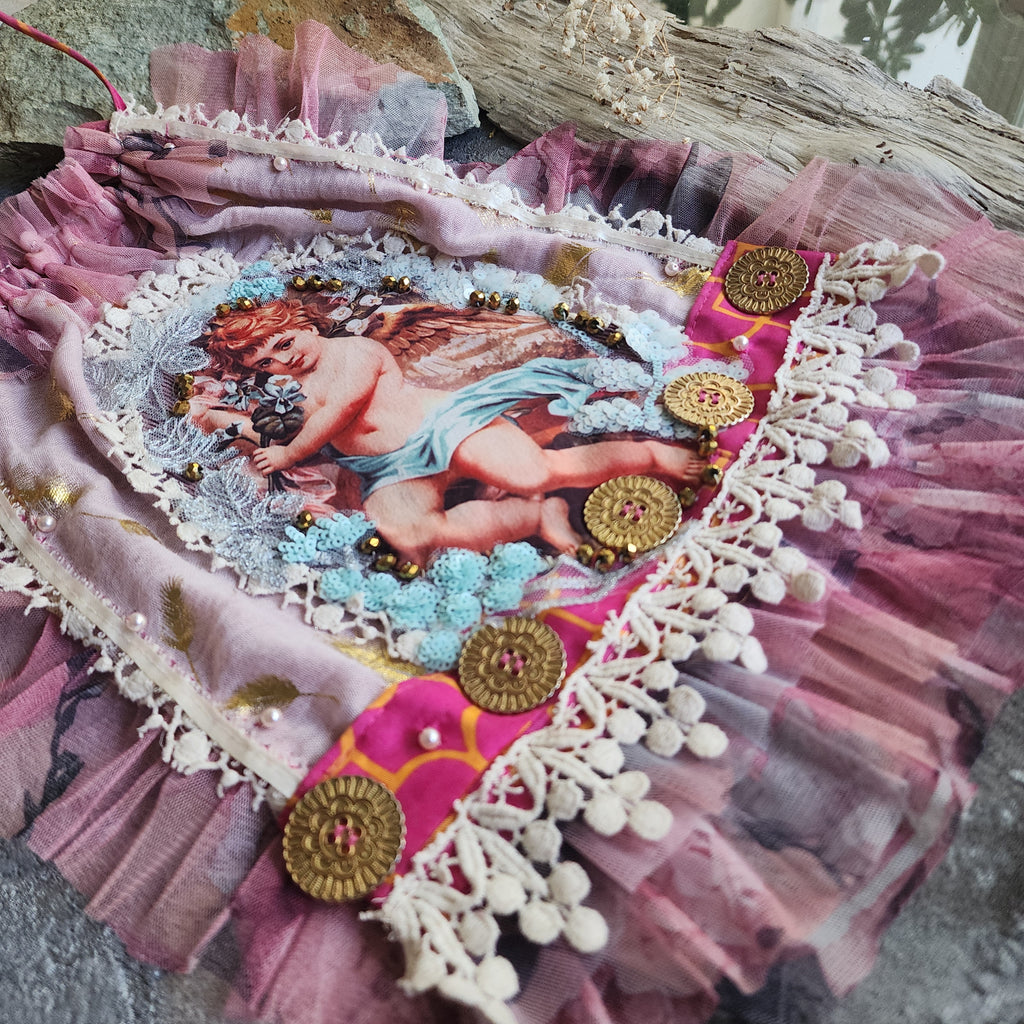 Ma Drôle de Saint-Valentin / Designer Techwear Upcycled Tie Concept Boro Visvim Patchwork Upcycled Vintage Contemporary Jabot