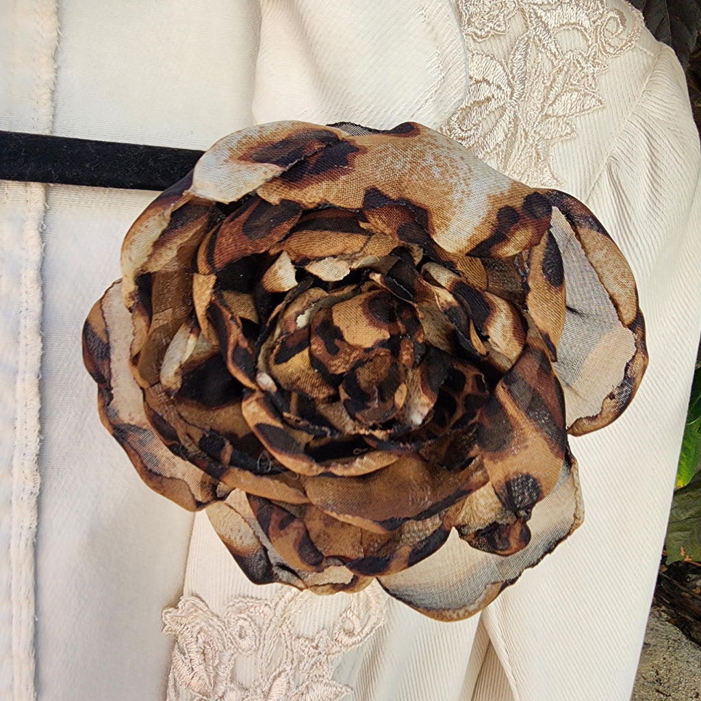 Leppard Rose / Big black Silk Rose flower Choker Necklace Floral Choker Necklace Black Rose Choker Women's Vintage Rose Cchoker