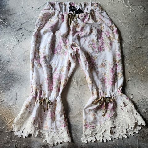 Bloom / Victorian Shabby Bloomers Ruffle Pants Rose Print Like Boho Print madnolia Rose Concept Store Avangard