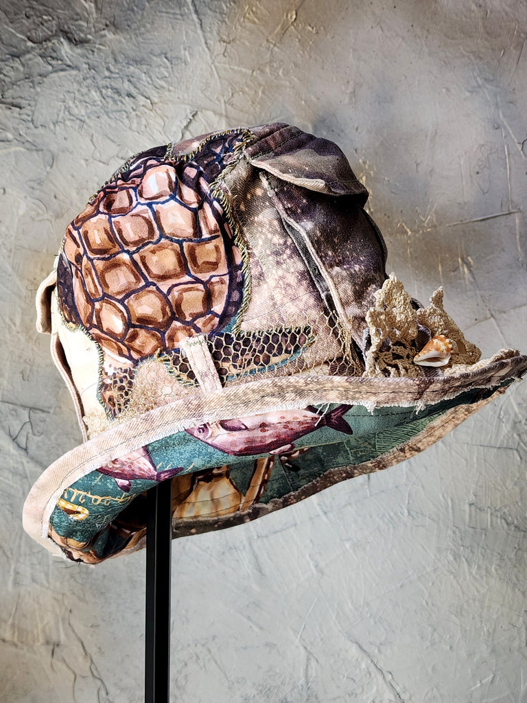 Turtle Beach / Patchwork Hunter Bucket Hat Floral Sculptured Designer Top Hat Quilt Patchwork Top Hat Vintage Cotton Hat