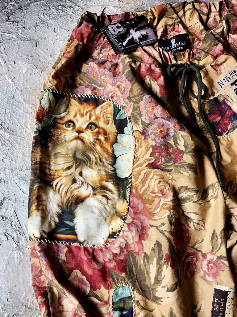 Parisian Maneki-Neko / Bloomers Victorian Pants Shabby Chic Ruffles Rose Cat Patchwork Golden Lace Romantic Chic Patched Avant-garde Aplique
