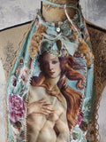 VENUS  / Vintage Gold Lace Botticelli Venus Portrait Jabot Cottage Romantic Flower Large Edwardian Shabbychic Baroque Rose Bowtie