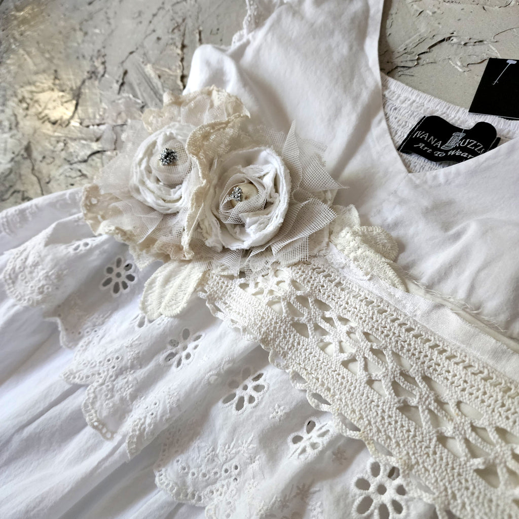 Spread Love Rose / Designer Maxi Dress  size L/M Vintage Lace Edwardian Off-White Cotton Magnolia Belt Flower