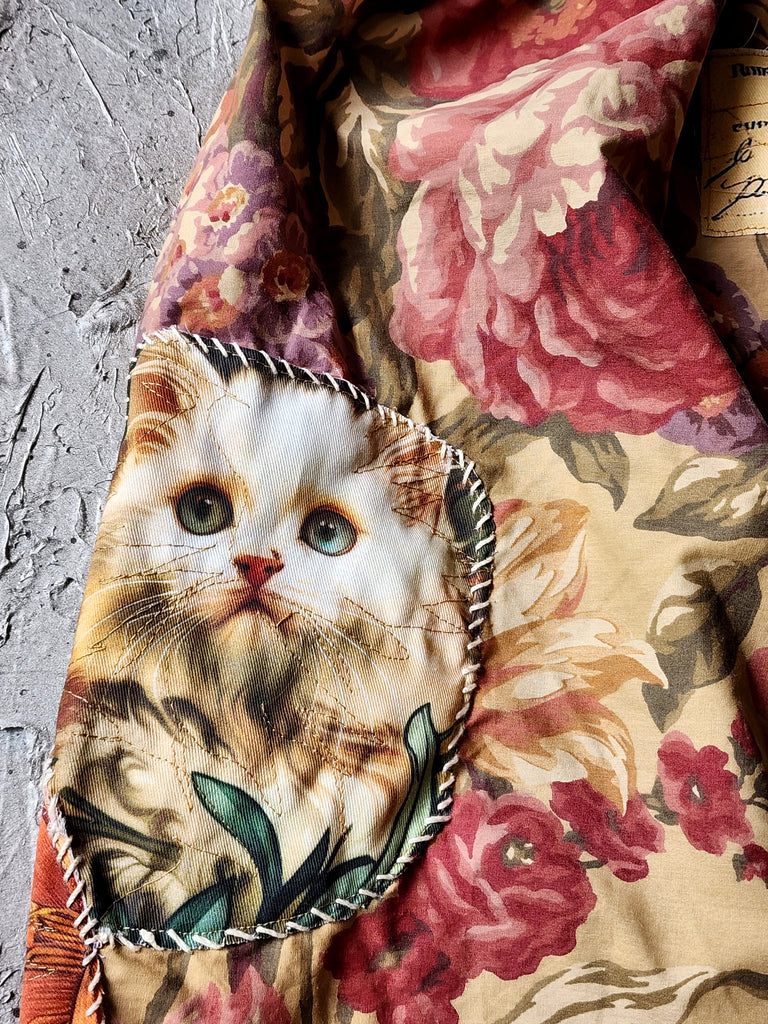Parisian Maneki-Neko / Bloomers Victorian Pants Shabby Chic Ruffles Rose Cat Patchwork Golden Lace Romantic Chic Patched Avant-garde Aplique