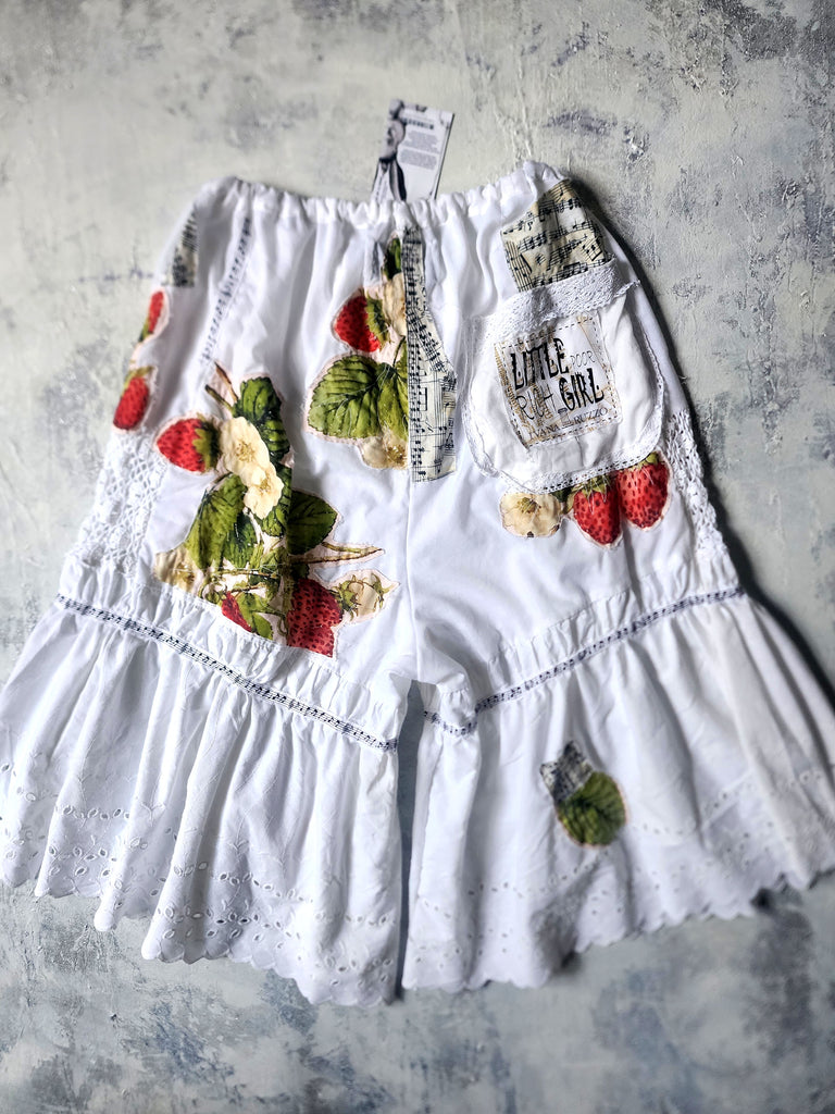 In Strawberry Mood / Cotton Bloomers Strawberry Appliqué Floral Print Ruffle Hem Drawstring Belt