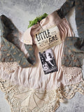 Shakespeare Talk / Cottage Jabot Silk Romantic Flower Fabric Rose Camellia Bowtie Antique Lace 20th century 60s archives