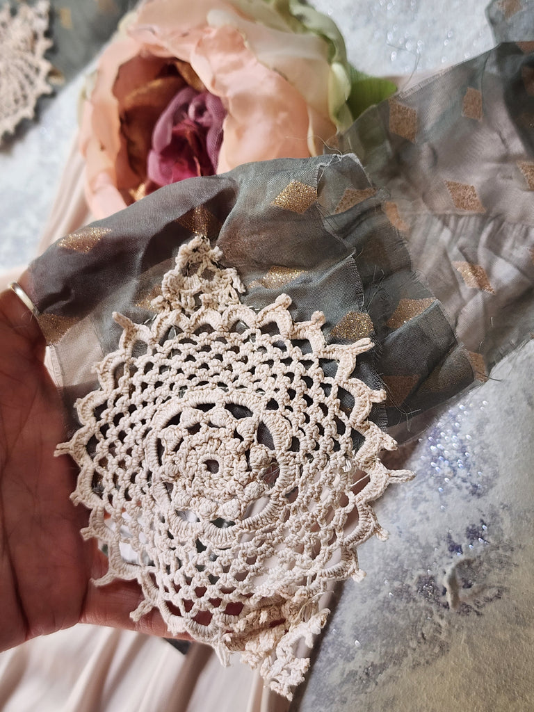 Shakespeare Talk / Cottage Jabot Silk Romantic Flower Fabric Rose Camellia Bowtie Antique Lace 20th century 60s archives