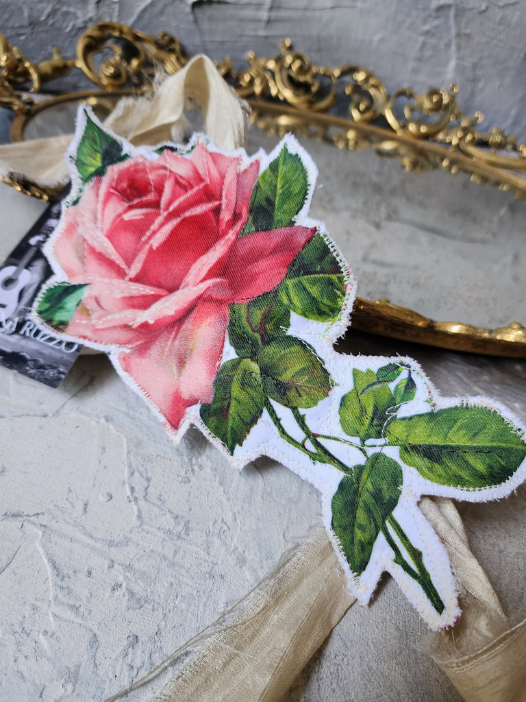 Sweet Mademoiselle / Cottage Bowtie Large English Rose Jabot Vintage Lace Linen Romantic Botanical Victorian Rose Tie