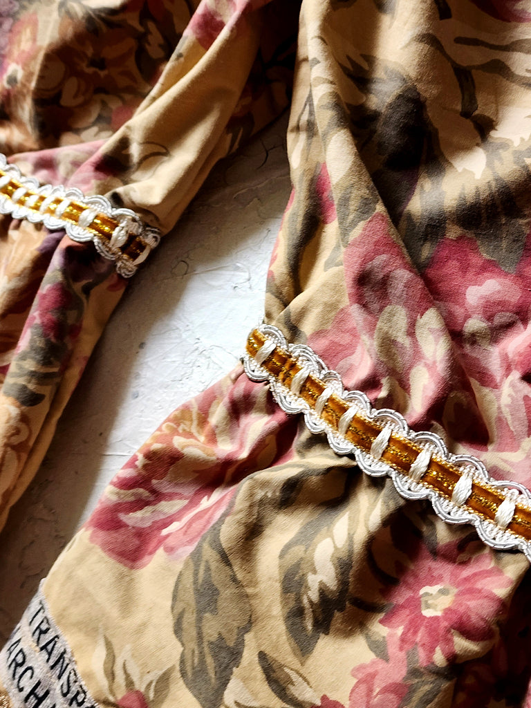 Parisian Maneki-Neko / Bloomers Victorian Pants Shabby Chic Ruffles Rose Cat Patchwork Golden Lace Romantic Chic Patched Avant-garde Aplique