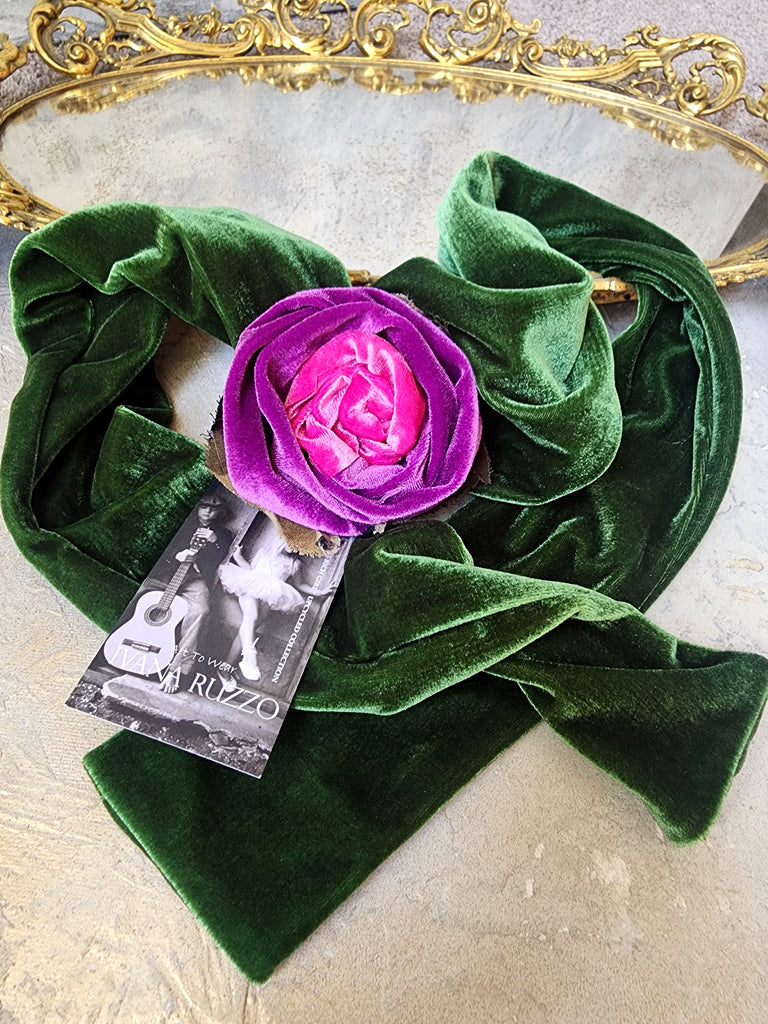 Madame Alfred Vel / Cottage Velvet Jabot Bowtie Romantic Flower Fabric Rose Camellia Velvet Scarf Antique Lace 20th century 60s archives