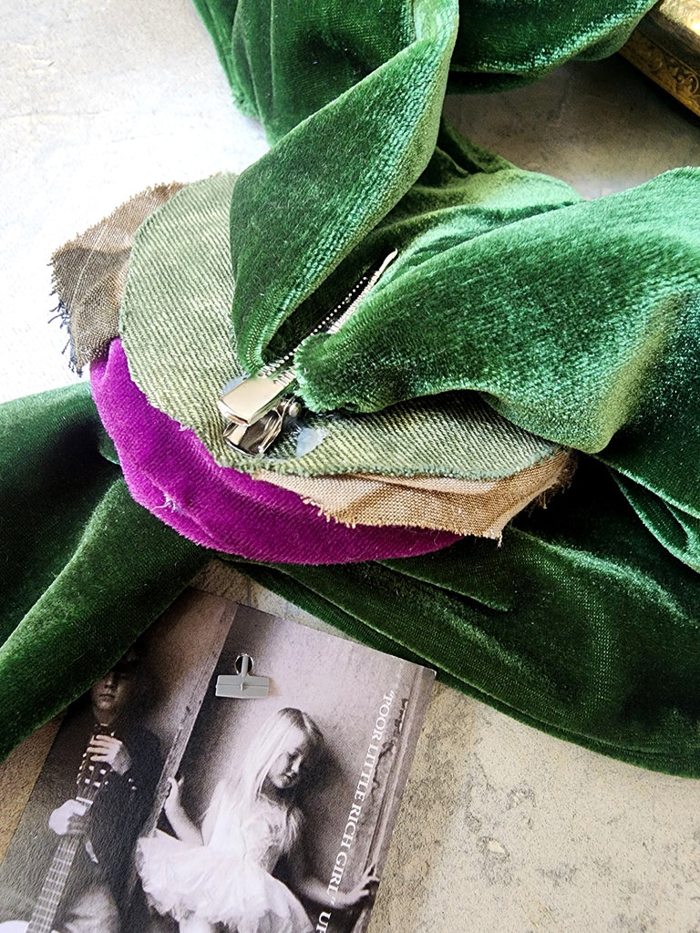 Madame Alfred Vel / Cottage Velvet Jabot Bowtie Romantic Flower Fabric Rose Camellia Velvet Scarf Antique Lace 20th century 60s archives
