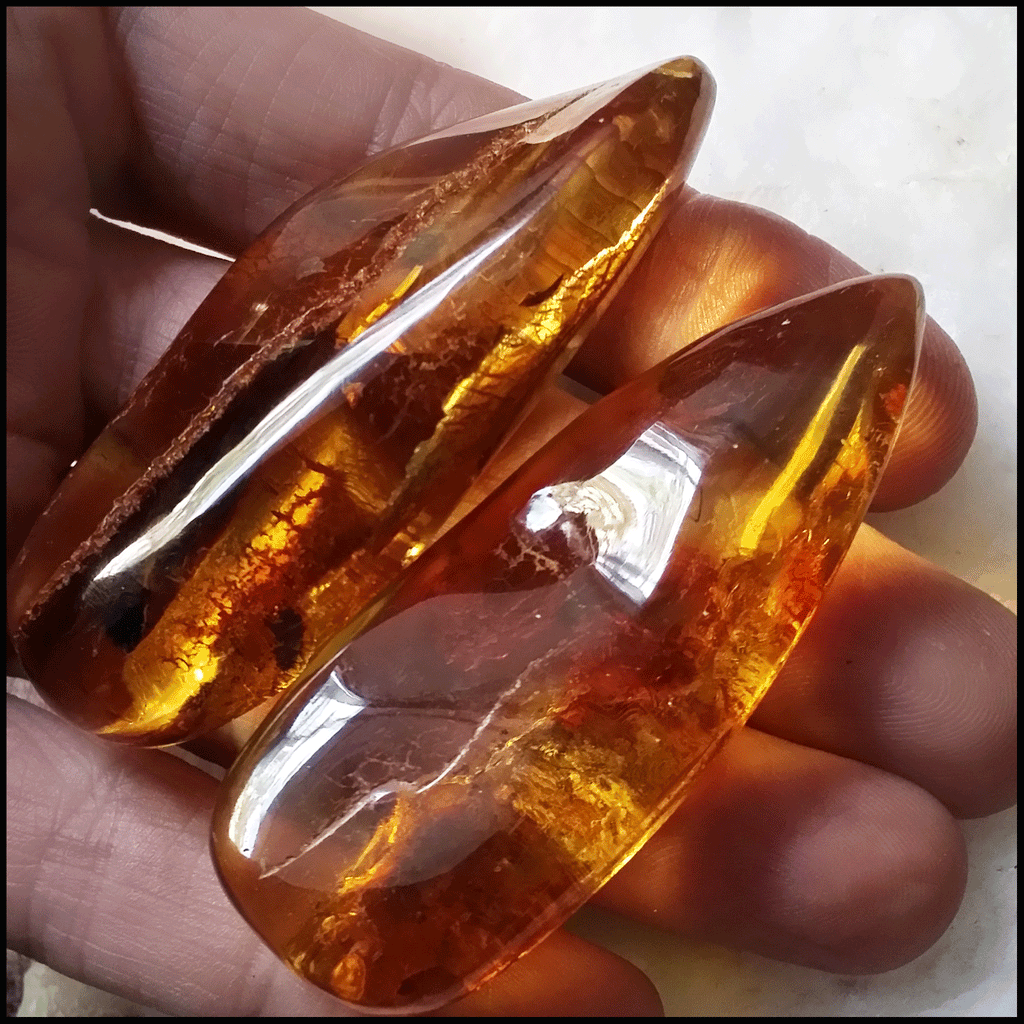 Got What I Need / Designer Jewelry Raw Amber Stone Pendant Hypoallergenic Leather Necklace with Natural Amber Gift for Momen