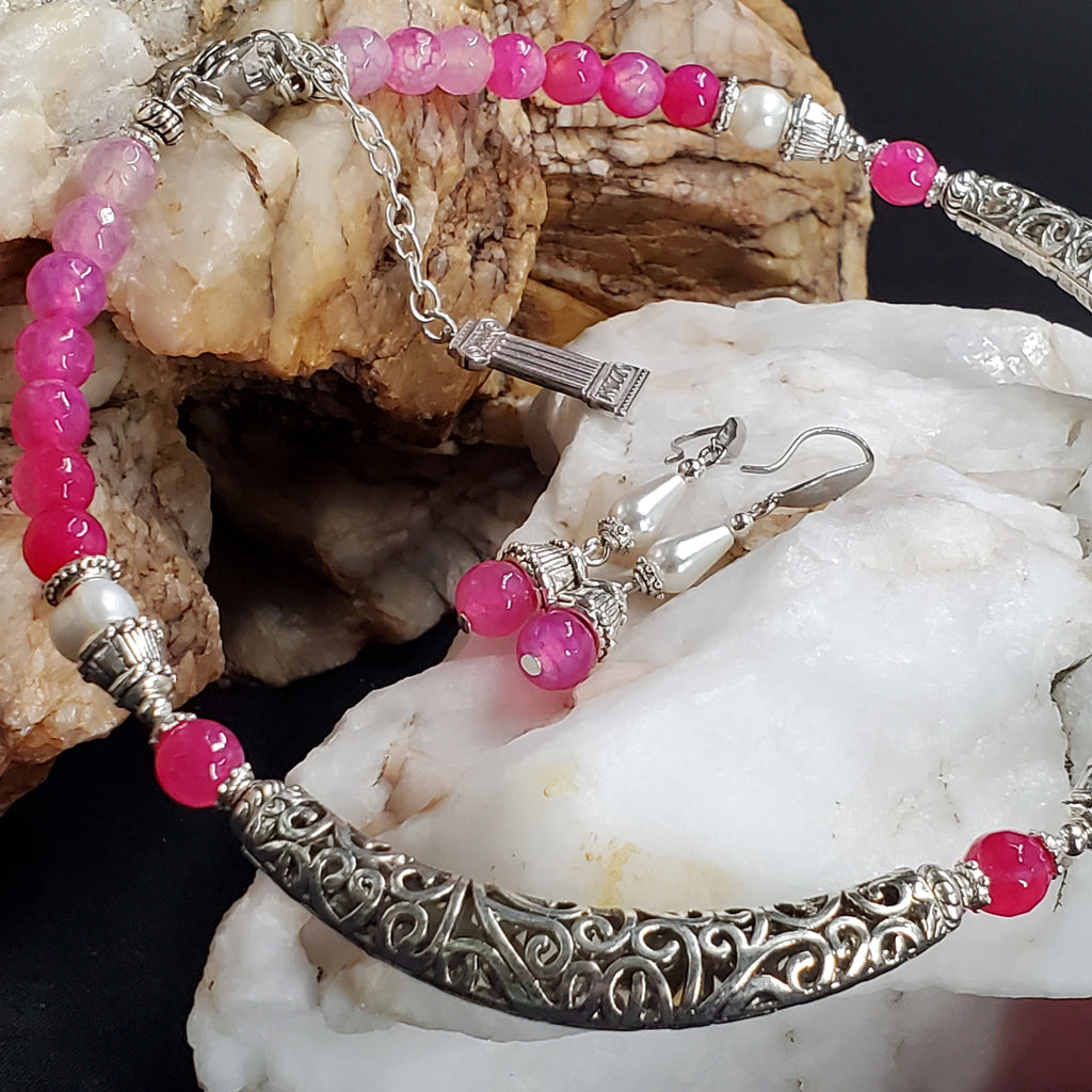 Happy Feelings / Designer Jewelry Silver Pendant Genuine Pink Agate Freshwater Pearls Necklace Boho Artisan Jewelry Gift for Lady