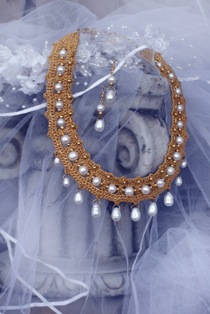 Nested Pearls / Designer Jewelry Gold Necklace Natural Pearls Hypoallergenic Jewelry Most Popular Jewelry Gift For Women